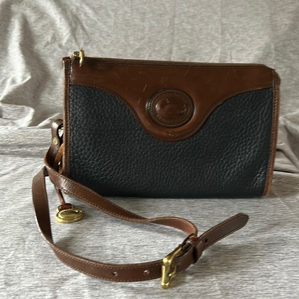 Vintage Dooney and Bourke Crossbody